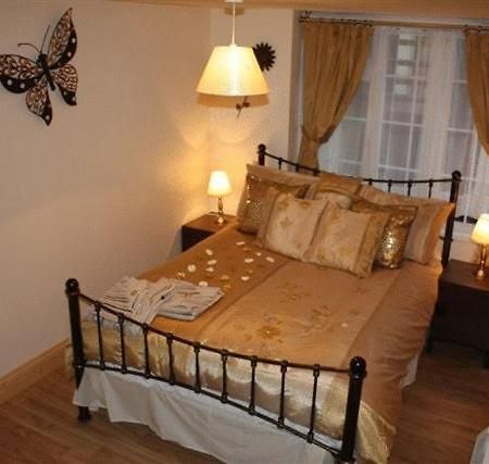 Robertsbridge Retreat At Cornhill Self Catering Apartments Номер фото